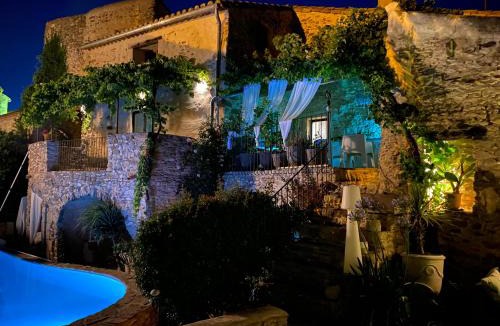 Saint-Pons-la-Calm Bed & Breakfast | L'ACCALMIE