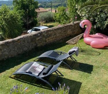 Saint-Pons-la-Calm Bed & Breakfast | L'ACCALMIE