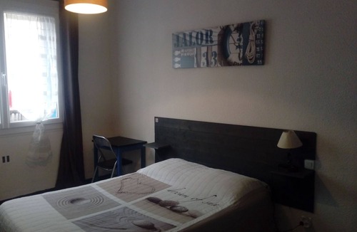 Nissan-lez-Enserune Hotel | L'Acropole