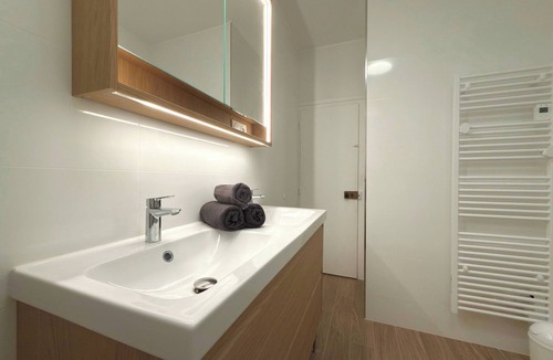 Fontainebleau Apartment | L’Adresse Secrète - Three Bedroom Apartment, Sleeps 4
