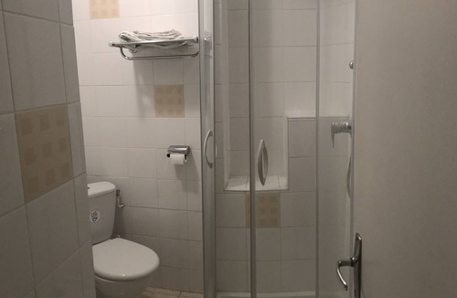 Pont-de-Salars Hotel | L'Agapanthe