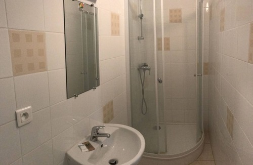 Pont-de-Salars Hotel | L'Agapanthe