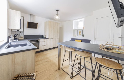 Deux Croix-Banchais Apartment | L'AGATE - Wifi - Centre-ville