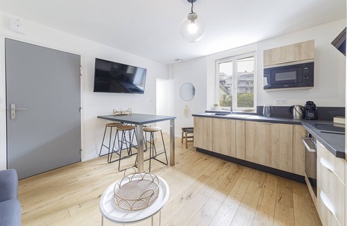 Deux Croix-Banchais Apartment | L'AGATE - Wifi - Centre-ville