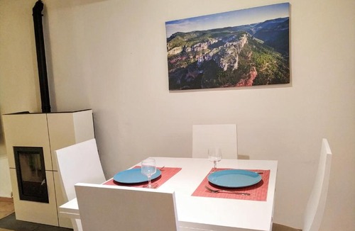 Cornudella de Montsant House | L'Agulla Prohibida