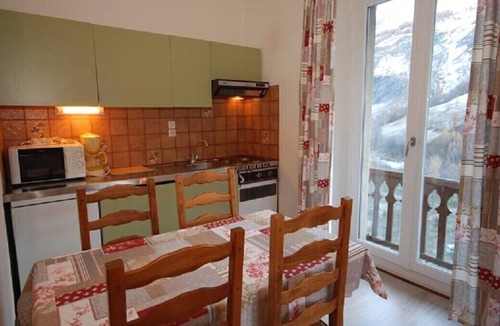 La Grave Apartment | L'Aigle - Studio with swimming pool facing the Meije