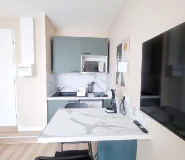 Quartier Hyper-Centre Apartment | L'Aiglon de Foch 3 #ACCES FAC#