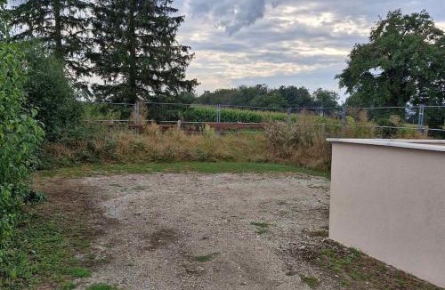 Saint-Etienne-du-Bois Apartment | L'Ain-parfait