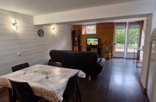 Saint-Etienne-du-Bois Apartment | L'Ain-parfait