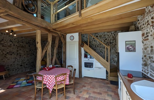 Bonnee House | “L'air De Vacances” Cottage with Private Terrace and Wi-Fi