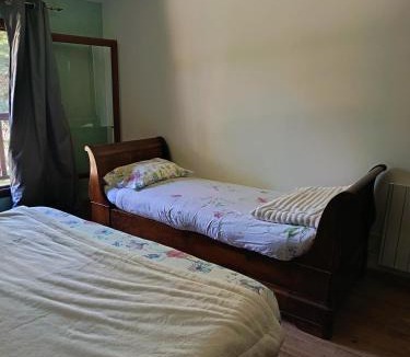 Sabres Bed & Breakfast | l'Airial de Nahouns