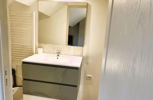 Sainte-Anne - Faubourg Noyon Apartment | L'Airzenity ~ Chill ~ Proche Gare ~ WiFi