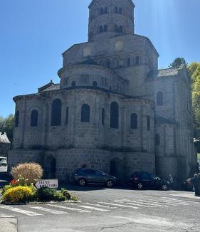 Orcival Bed & Breakfast | L'Ajasserie d'Orcival