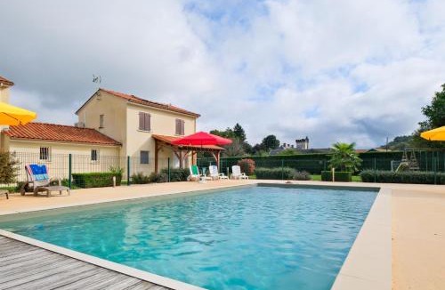 Savignac-les-Eglises House | L'Ajuda Avec Piscine et Clim