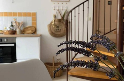 Menetru-le-Vignoble House | L'alambic à Martial