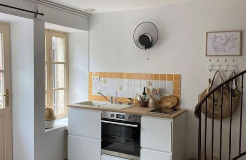 Menetru-le-Vignoble House | L'alambic à Martial