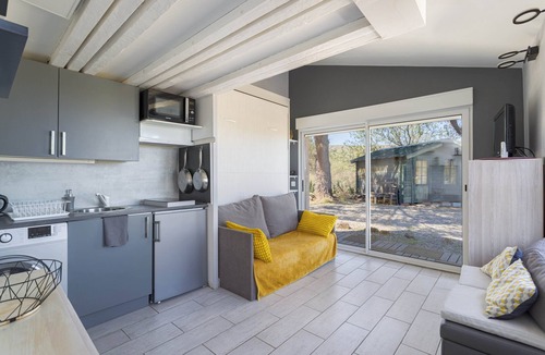 Latour-de-France Apartment | L'alba - holiday cottage and guest rooms