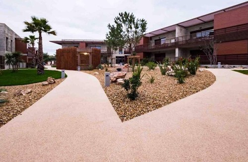 Castelnau-le-Lez Apartment | L'Alba Rosso- Air-conditioning, terrace and parking lot