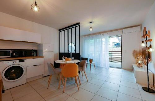 Castelnau-le-Lez Apartment | L'Alba Rosso - Climatisation, parking et terrasse