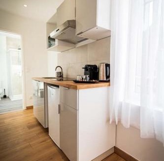 Saint-Quentin Apartment | L'Albatros 006 - Hypercentre * Cosy * Wifi