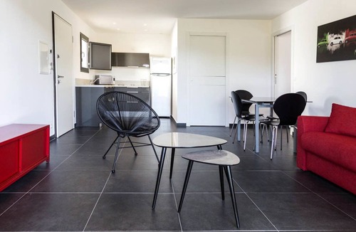 Bonifacio House | L'Albitru