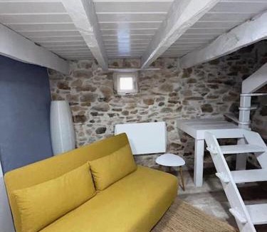 Saint-Germain-les-Vergnes House | L'Albizia