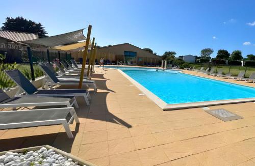 Bourgenay House | L'Albizia - 4-Person Cottage - Pool & Seaside