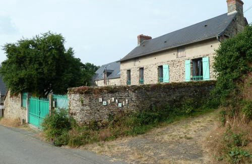Saint-Martin-de-Sallen House | L' ALBIZIA