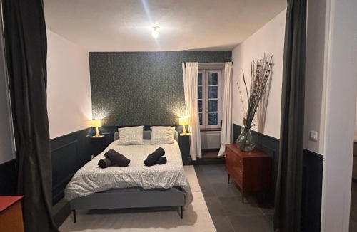 Aubusson Apartment | L'Albuconis 1 Grand Studio