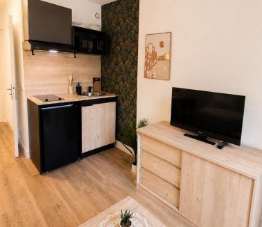 Notre-Dame Apartment | L'Alcôve des Missionnaires Paisible & Proche Gare