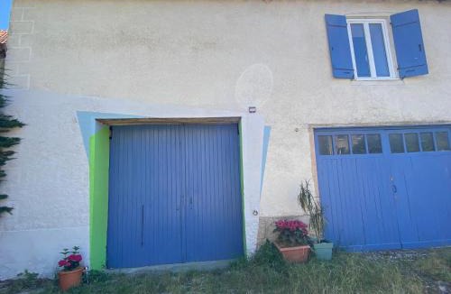 Sacquenay House | L'Alcôve, maison d'artistes