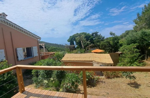 Ile du Levant Apartment | L'Alizé du Levant