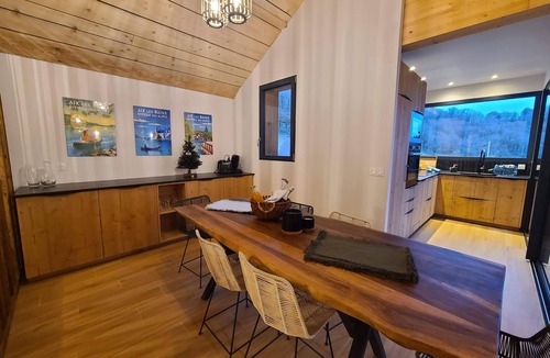 Brison-Saint-Innocent Ski Chalet | L'Alpage