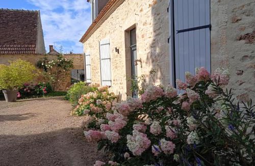Ainay-le-Vieil Bed & Breakfast | L'Amalgam'
