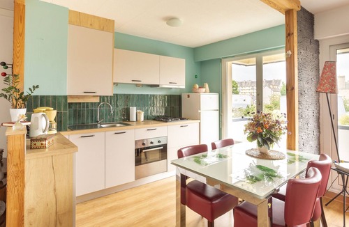 Dinan Apartment | L'Amandier - Appartement avec Balcon