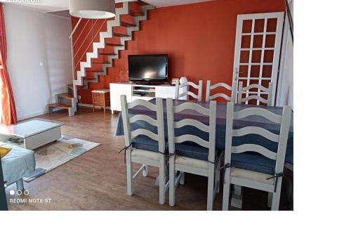 Neris-les-Bains Apartment | L'Amandier