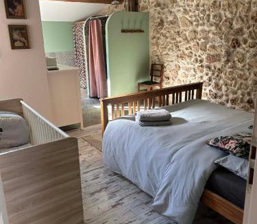 Puisserguier House | L'Amandine