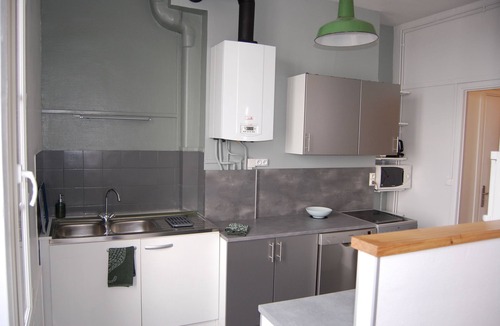 Downtown Le Havre Apartment | L'AMARRAGE APPT PERRET PANORAMIC SEA AND HARBOR VIEW