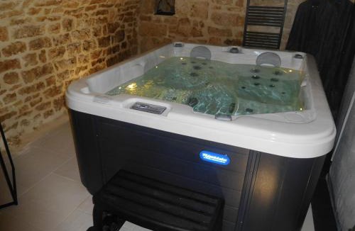 Laville-aux-Bois House | L'amazonite