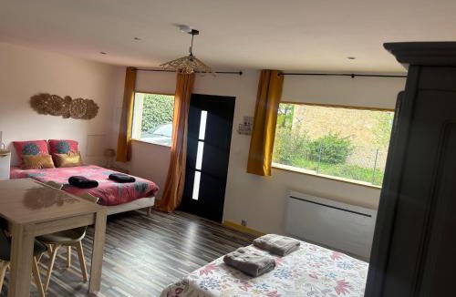 Sainte-Cecile Bed & Breakfast | L'Ambréenne