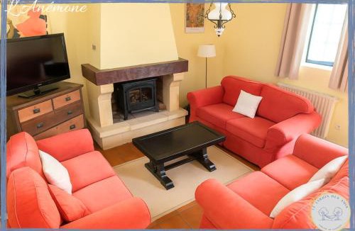 Meyrals House | L' Anémone