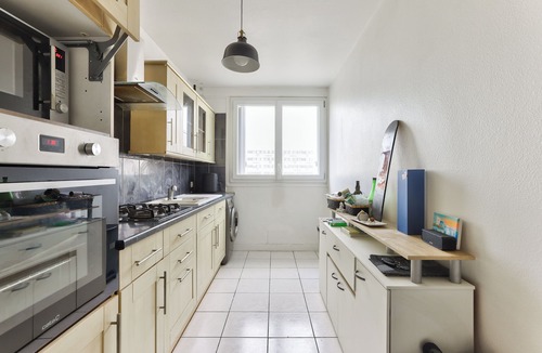 Draveil Apartment | L'Anémone - TV - Wifi