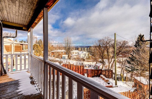 Quartier 5-4 Apartment | L`Ancestrale-3 Bedrooms-1.5 bathroom