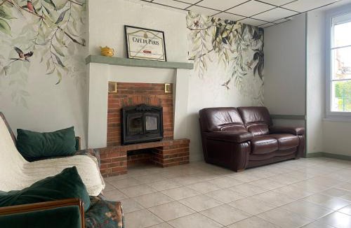 Saint-Hilaire-du-Bois Bed & Breakfast | L'ancien café