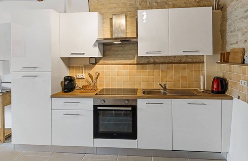 Aubigne Apartment | L'ancien Cafe - Luxury Gite 2-4 pers