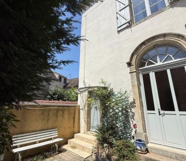 Avallon Apartment | L ancien presbytere