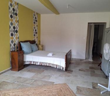 Pommiers-Moulons House | L'ancienne distillerie