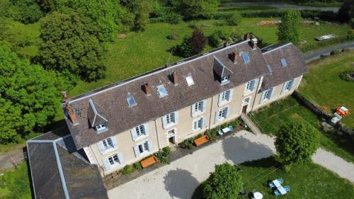 Larochemillay Apartment | L' Ancienne Ecole du Morvan