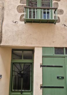 Confolens House | L'ancienne Forge - a stylish medieval holiday home