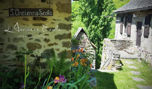 Entraygues-sur-Truyere House | L'Ancienne Ecole